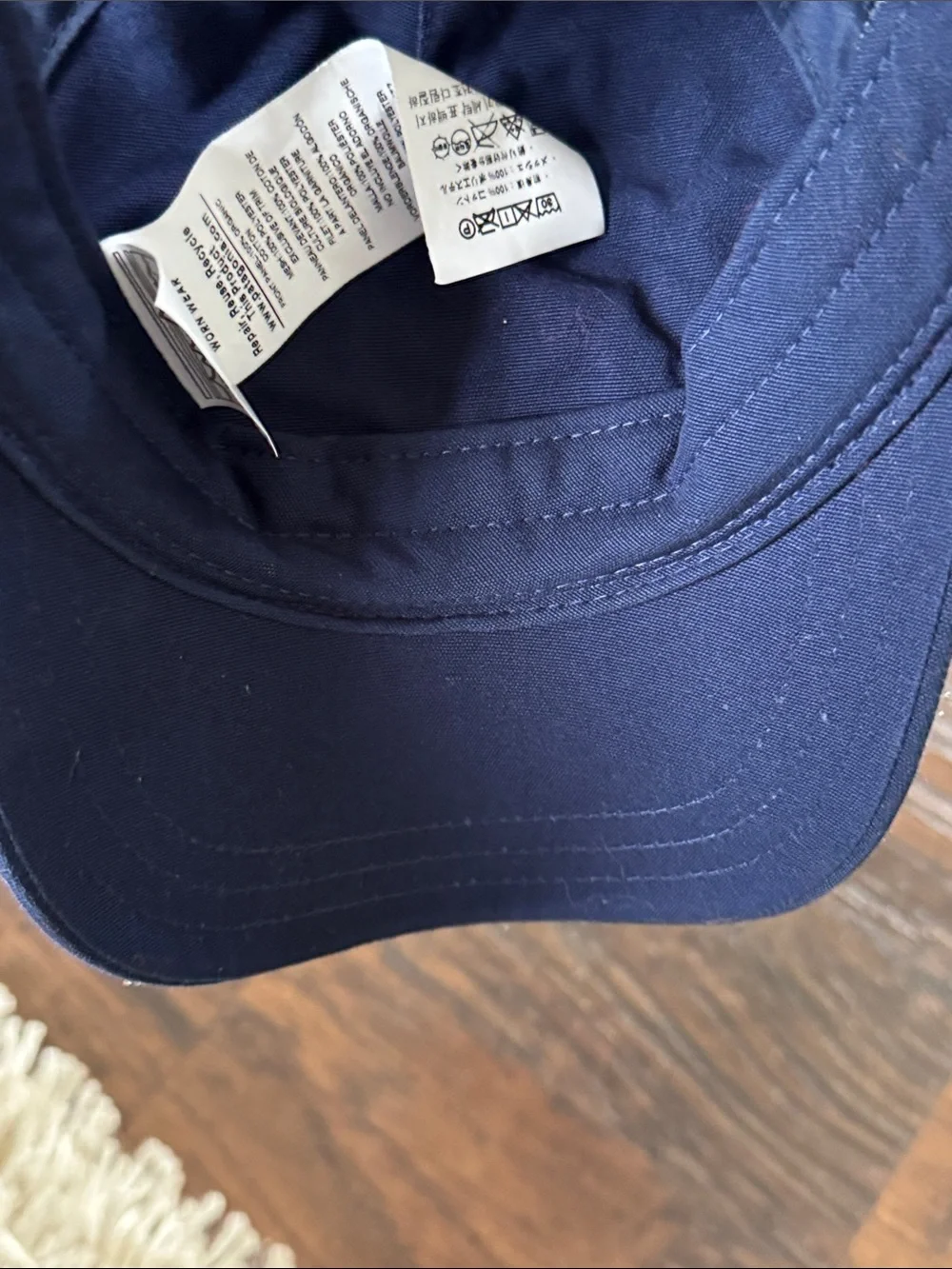 Patagonia Two-Tone Bear Patch Mesh Trucker Hat - Light Blue & Navy - Picture 4 of 7